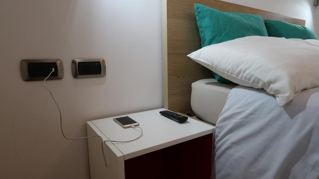Room In Roma Isole Eksteriør billede