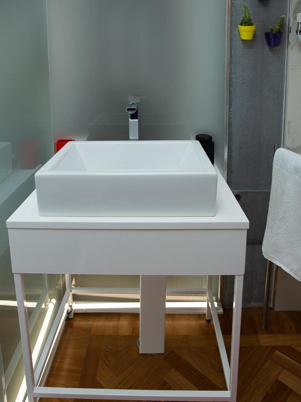 Room In Roma Isole Eksteriør billede