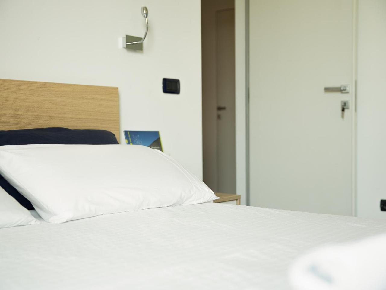 Room In Roma Isole Eksteriør billede